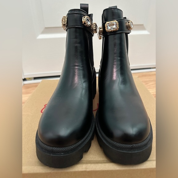 NEW Sugar Favorite Jewel Chelsea Booties - Picture 7 of 8